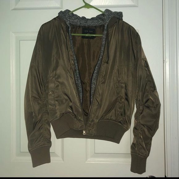 NWOT OLIVE BOMBER JACKET WITH HOOD - Picture 2 of 8